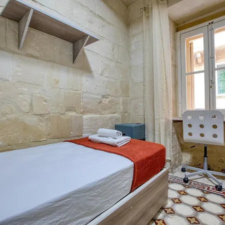 Historic 2br Townhouse With Charm & By 360 Estates