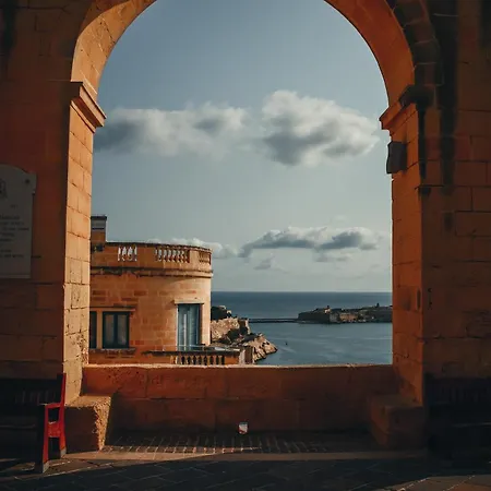 Historic 2br Townhouse With Charm & By 360 Estates *